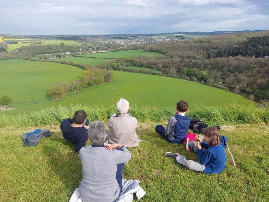 Le Cormoran Emplacement Ideal, Moderne Tres Equipe Thury-Harcourt-le-Hom Exteriör bild